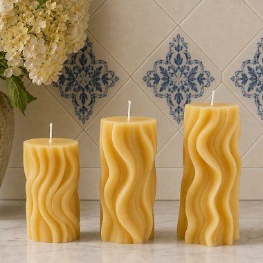 GROOVY CANDLES