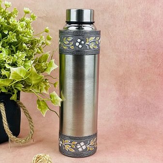 Metal handicraft bottle