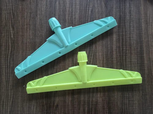 Plastic Floor Wiper 21 Inch