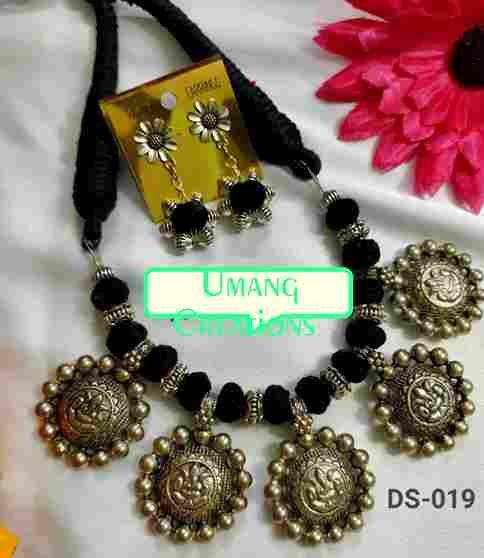 Antique jewellery