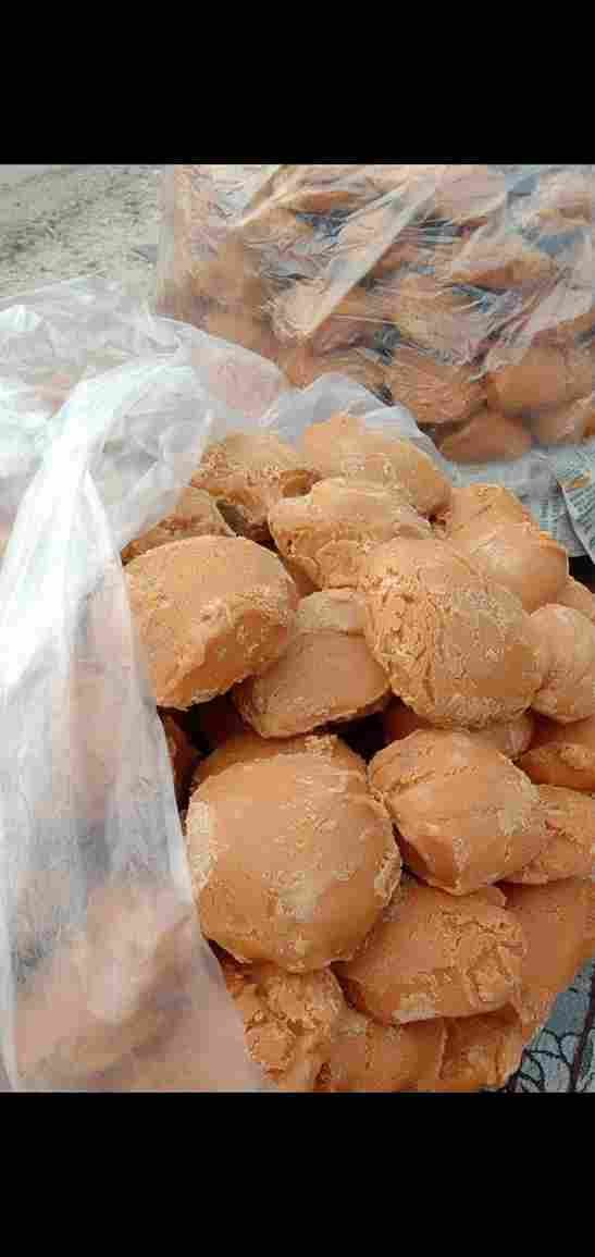 Pure organic jaggery