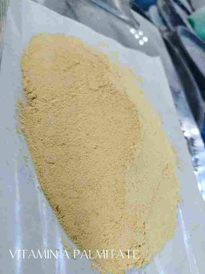 Vitamin A palmitate