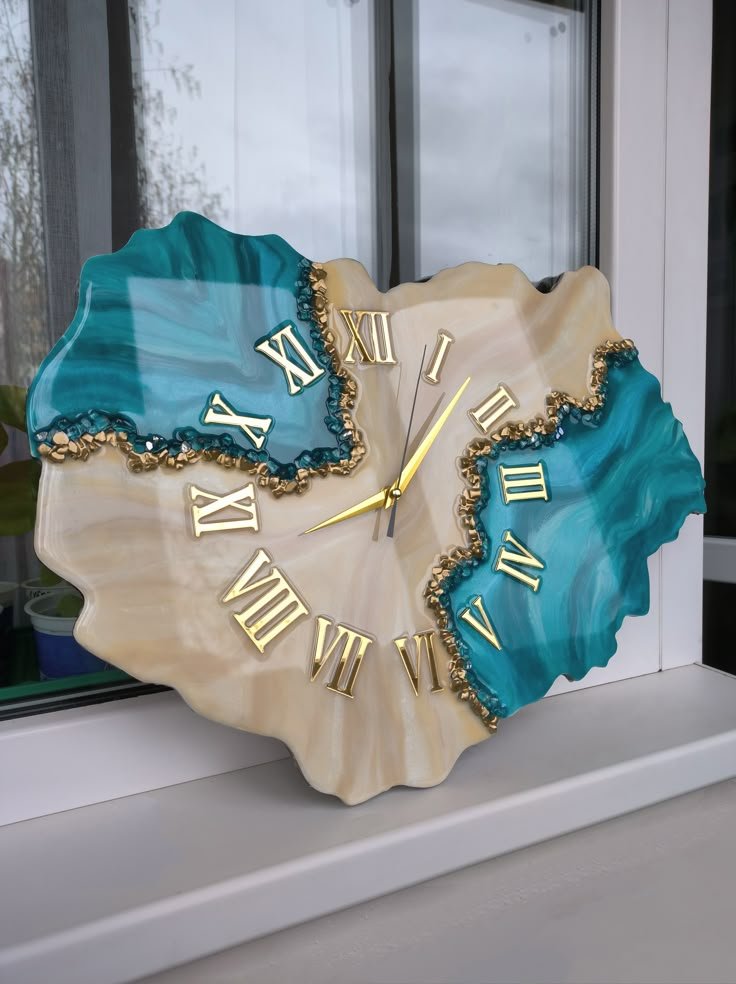 Resin wall clock
