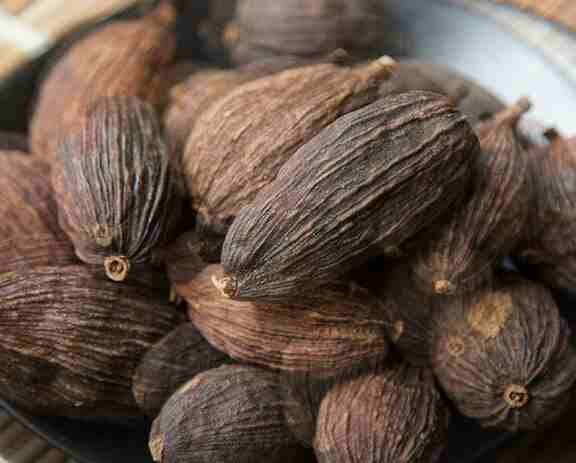 Black cardamom